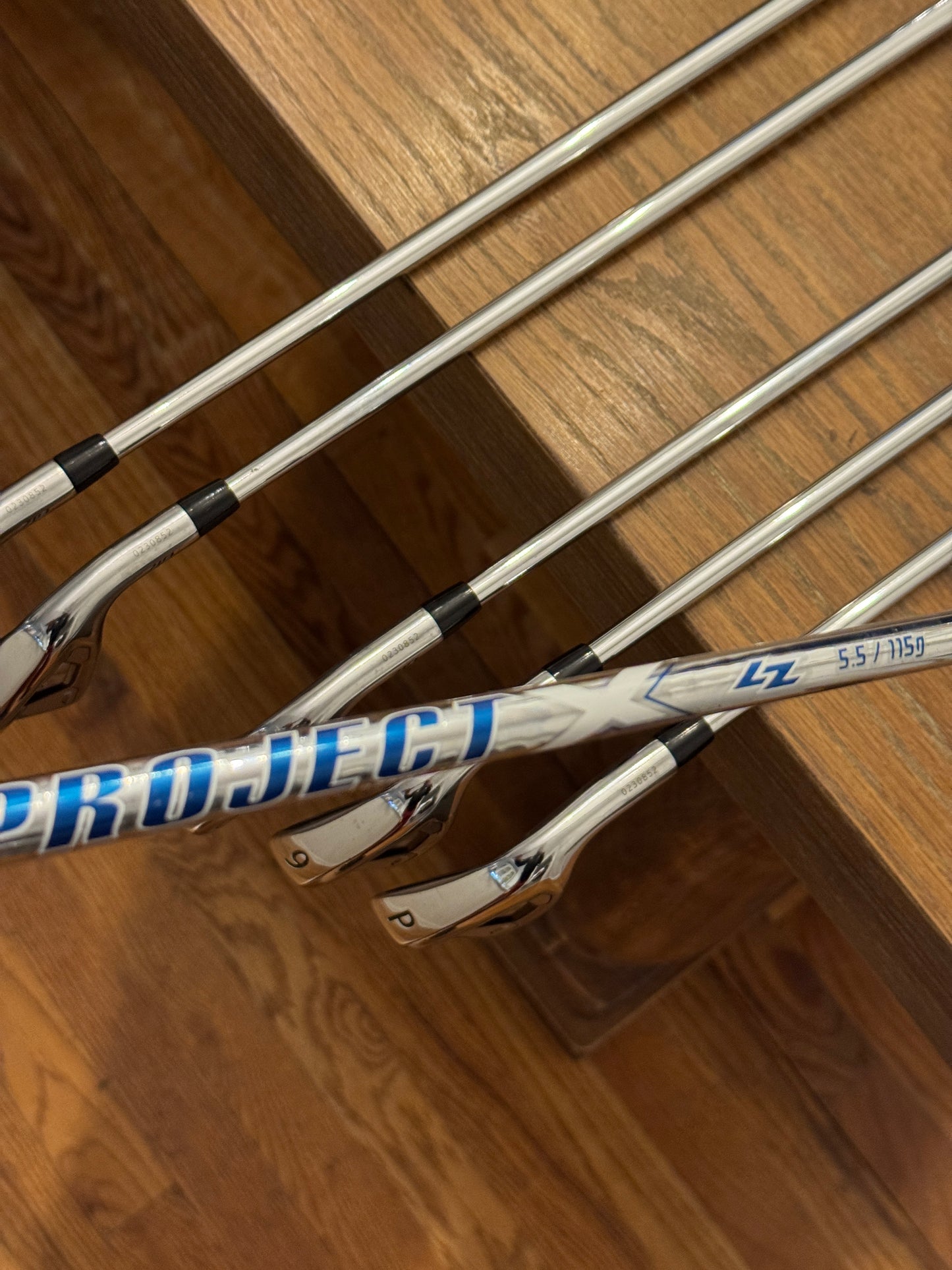 Titleist 718 AP3 Iron Set (5-PW) / Project X LZ 5.5 115g shafts (regular)