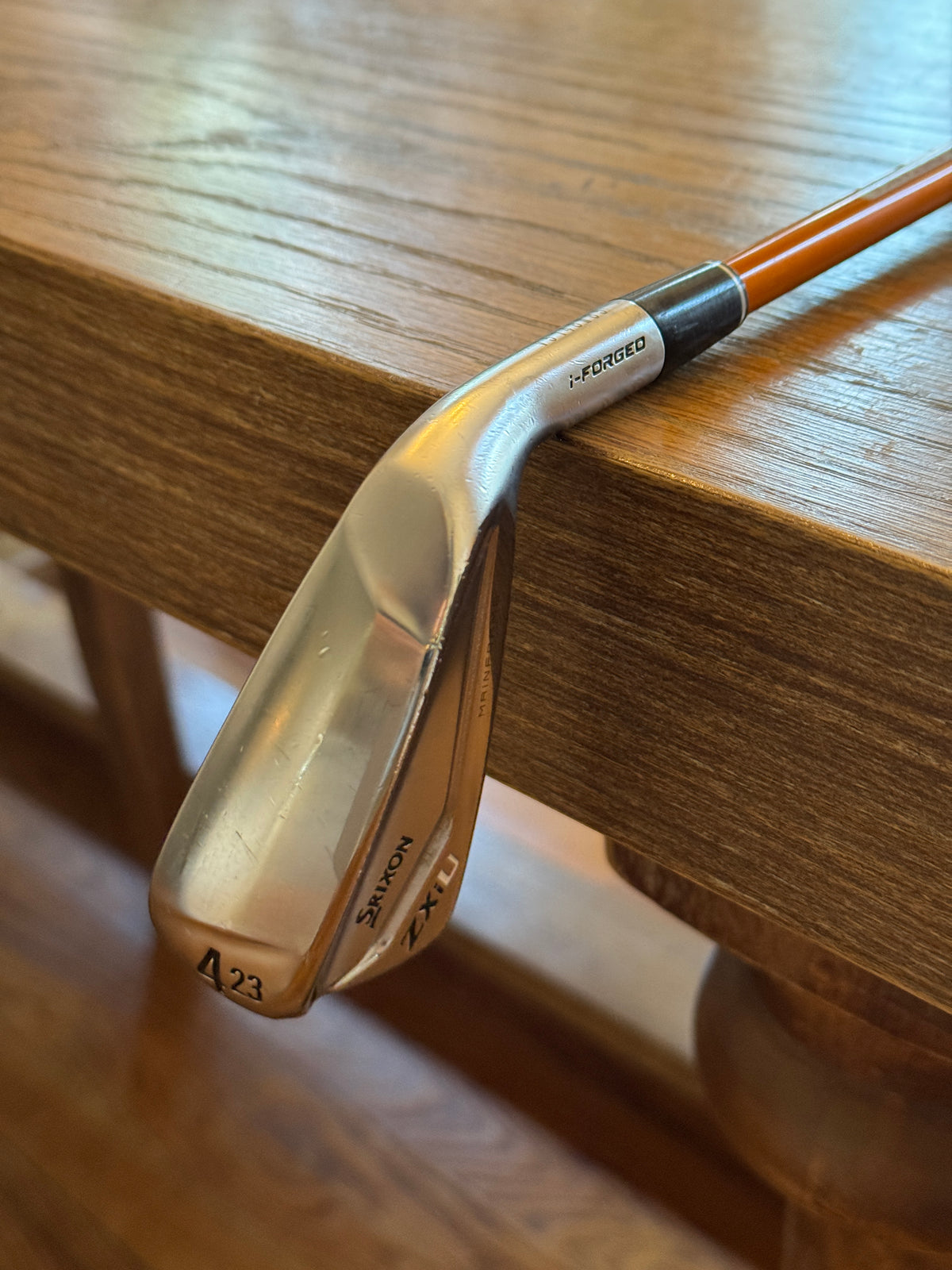 Srixon ZXiU 4-iron / Tour AD-85 S shaft (stiff)