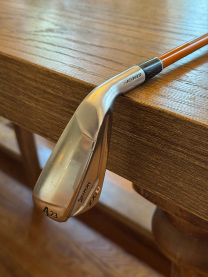 Srixon ZXiU 4-iron / Tour AD-85 S shaft (stiff)