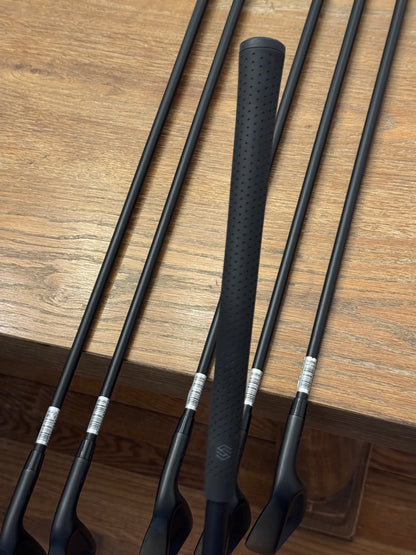 Stix Black Iron Set (5-PW) / Graphite Stiff