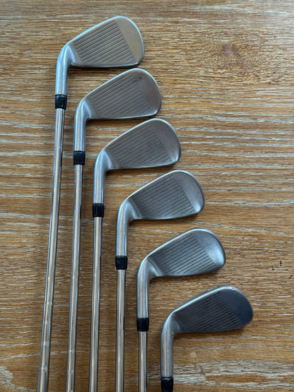 Callaway XR Pro Iron Set (5-PW) / Stiff steel shafts