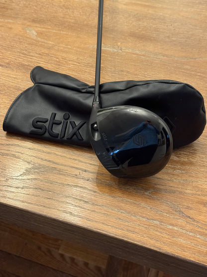 Stix C1 Driver (10°) / Stix graphite 60S shaft (stiff)