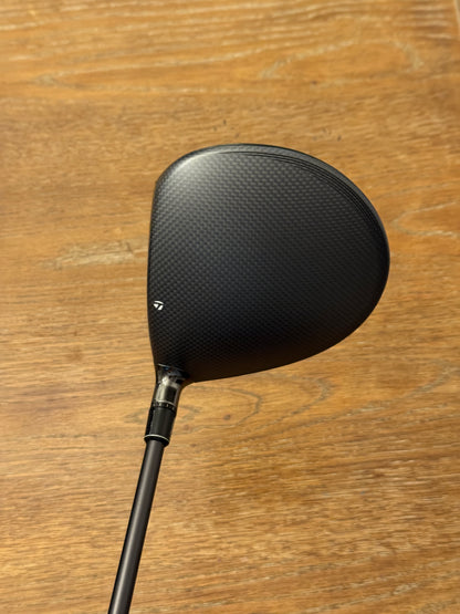Taylormade Qi35 MAX Driver (10.5°) / Fujikura Speeder 65 X shaft (xtra stiff)
