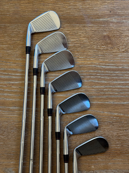 Nike Vr Forged Iron Set +1/2” (4-PW) / Dynamic Gold S300 shafts (stiff)