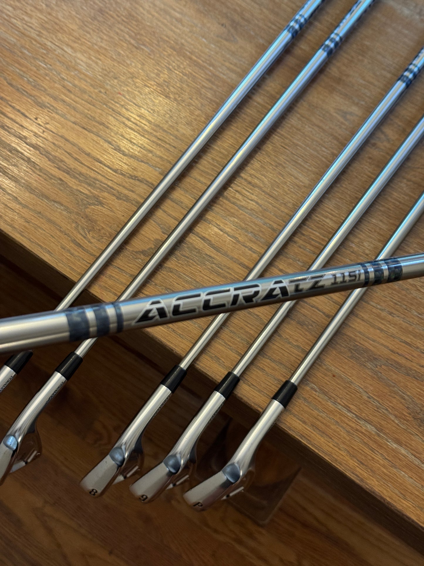 Srixon ZXi7 Forged '25 Iron Set (5-PW) / ACCRA TZi 115g shafts (stiff)
