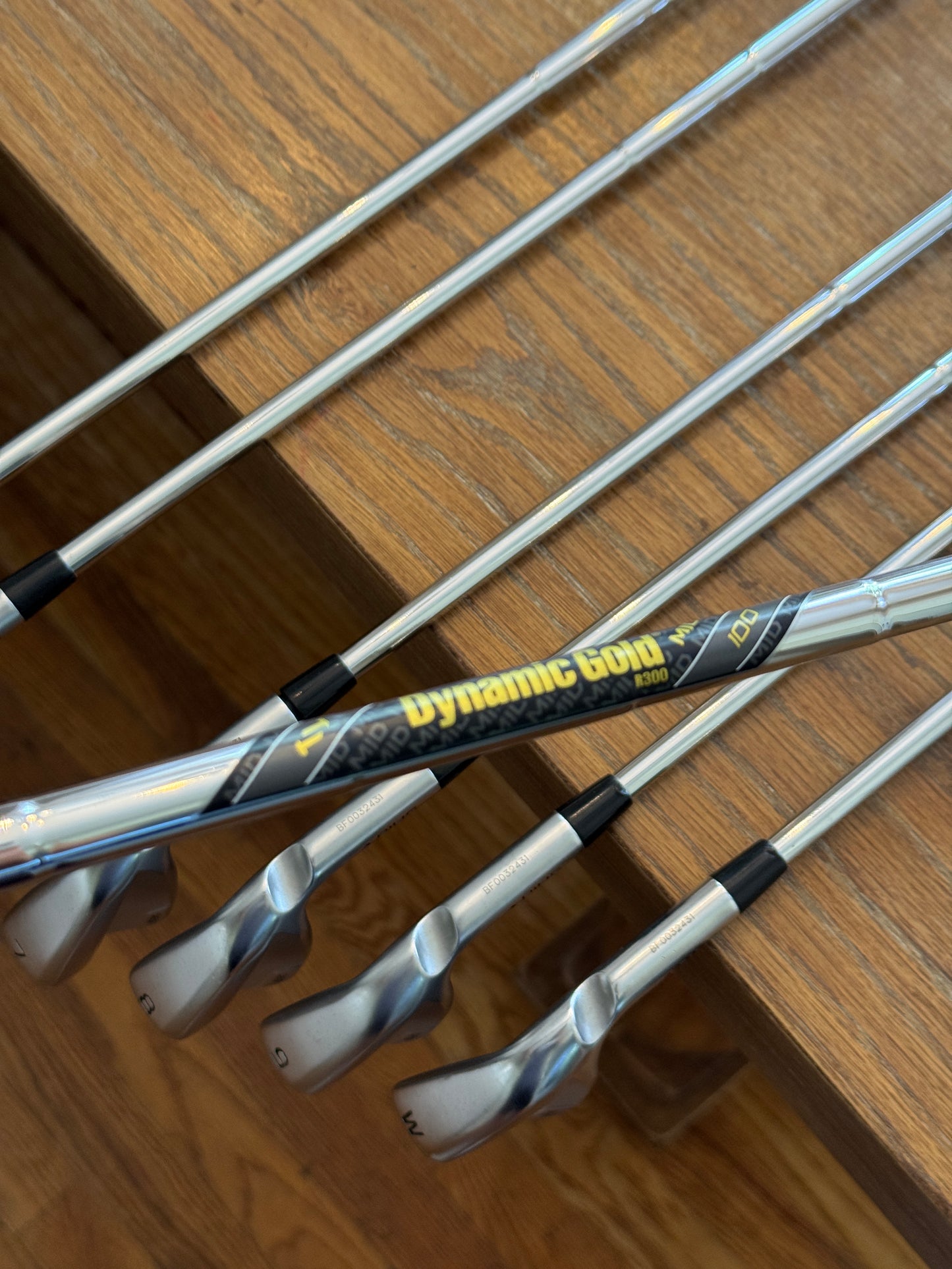 Ping i530 Iron Set (4-PW) / Dynamic Gold MID R300 shafts (regular)