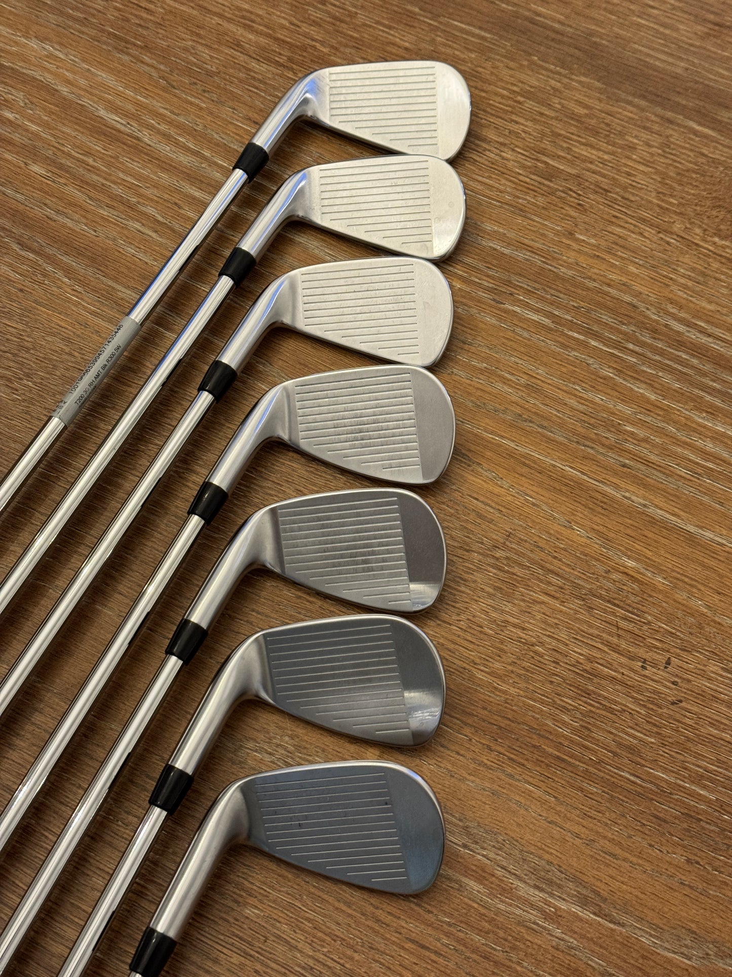 Titleist T200 ‘23 Iron Set (5-GW) / AMT Black R300 shafts (regular)