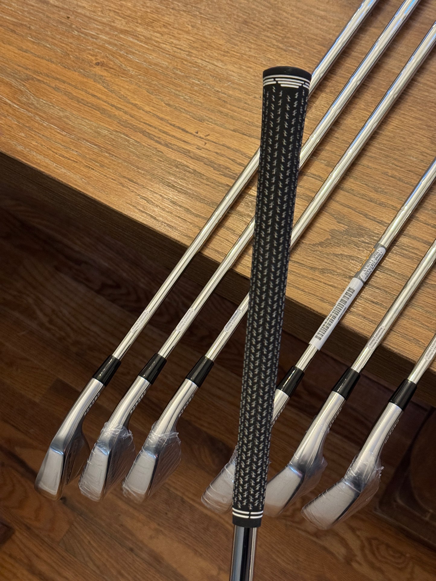 Cobra King Tec X ‘25 Iron Set (4-PW) / KBS $-Taper Lite S shafts (stiff)