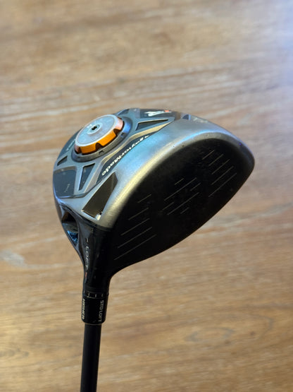 Taylormade R1 Driver / Fujikura 57R shaft (regular)