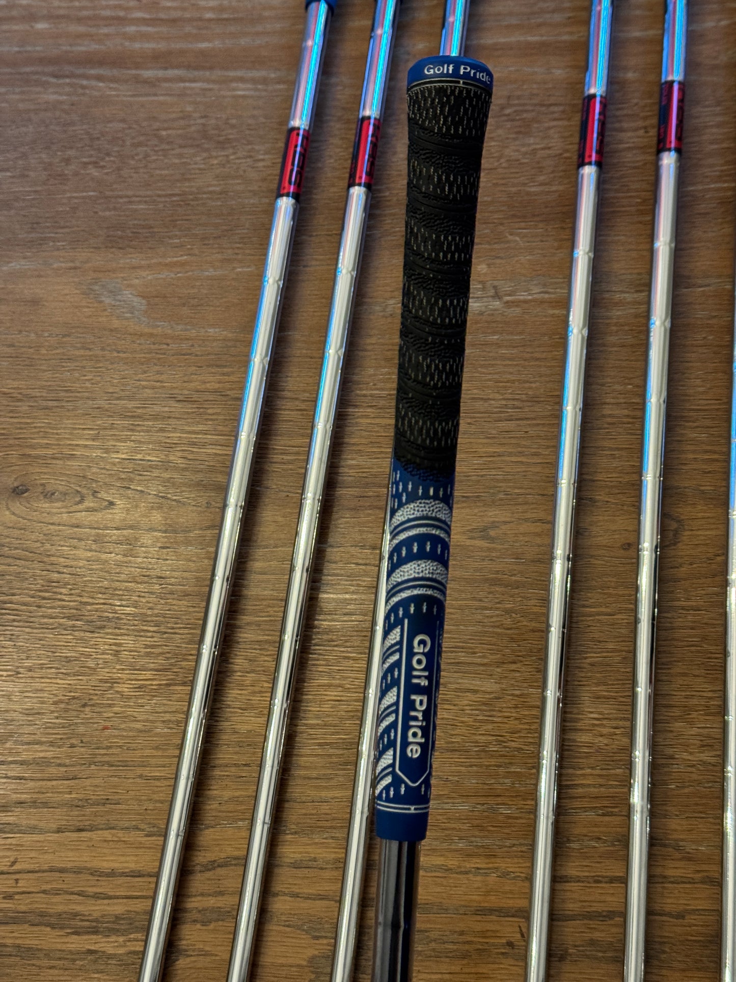 Mizuno JPX 925 Hot Metal Iron Set +1” (4-PW) / KBS Tour 120 S shafts (stiff)