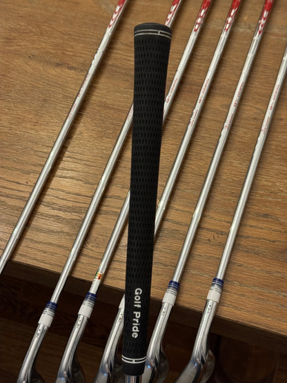 Callaway Apex Pro Iron Set (4-PW) / N.S. Pro Modus3 Tour120 shafts Stiff