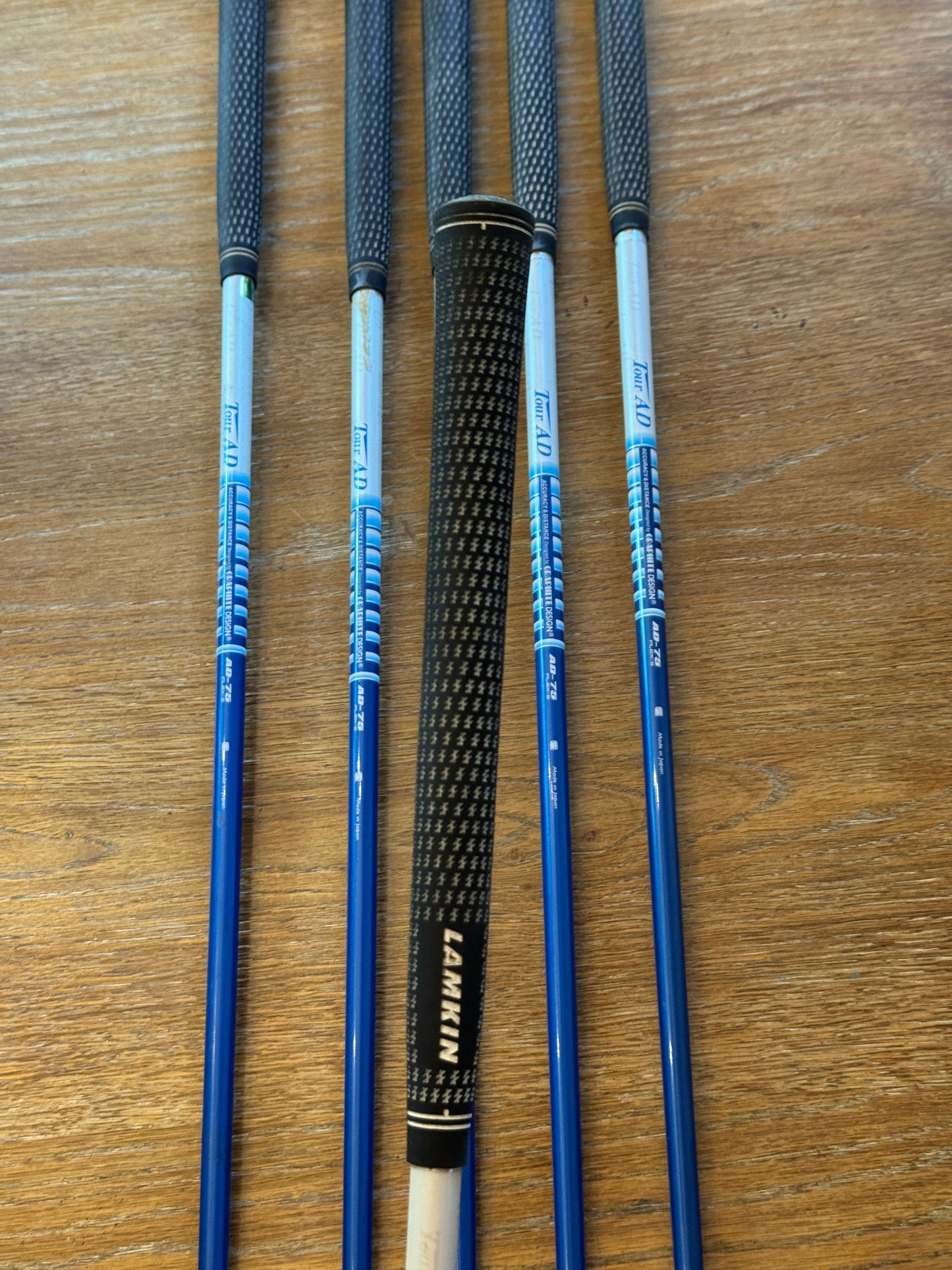 Srixon ZXi5/ZXi7 Forged '25 Combo Iron Set (5-PW) / Tour AD-75 S shafts (stiff)