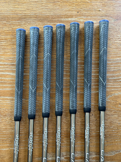 Callaway Apex 19 Iron Set (4-PW) / Project X Catalyst 80g 6.0 shafts (stiff)