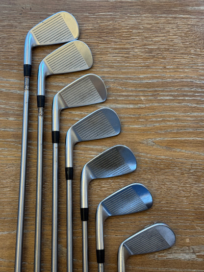 Titleist T100S Iron Set (4-PW) / ACCRA iSeries 125i shafts Xtra stiff