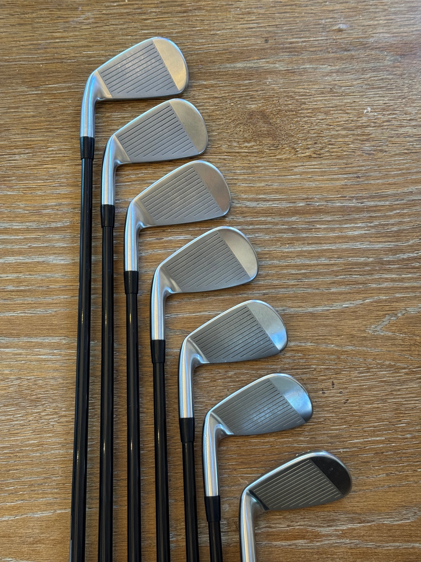 Mizuno M-15 Forged Iron Set (5-GW) / MMT 105 S shafts (stiff)