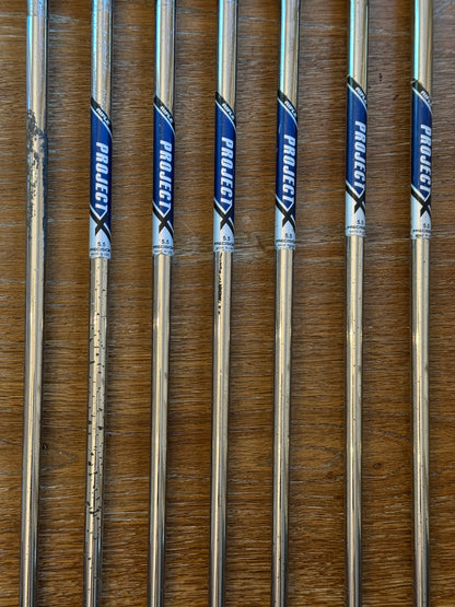 Taylormade P790 Iron Set (4-PW) / Project X 5.5 shafts (regular+)