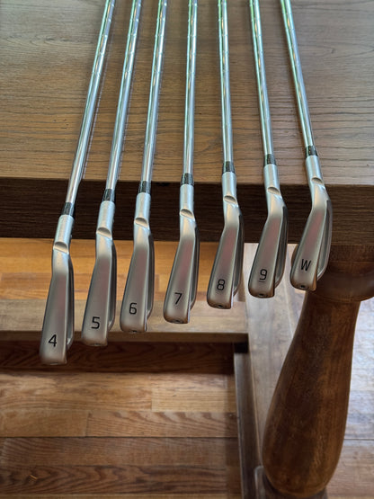 *MINT* Ping Blueprint S Forged Iron Set (4-PW) / Dynamic Gold 120 S300 shafts (stiff)