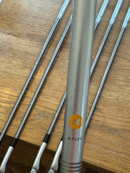 Taylormade P770 ‘25 Forged Iron Set -1” (5-PW) / Steelfiber i70 A shafts (senior)