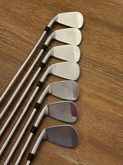 Titleist T200 ‘21 Iron Set (4-PW) / AMT Black S300 shafts (stiff)