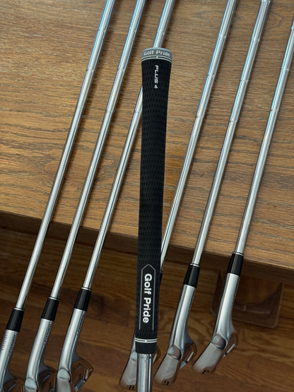 *MINT* Srixon ZXi7 Forged '25 Iron Set (4-PW) / Dynamic Gold MID R300 shafts (regular)