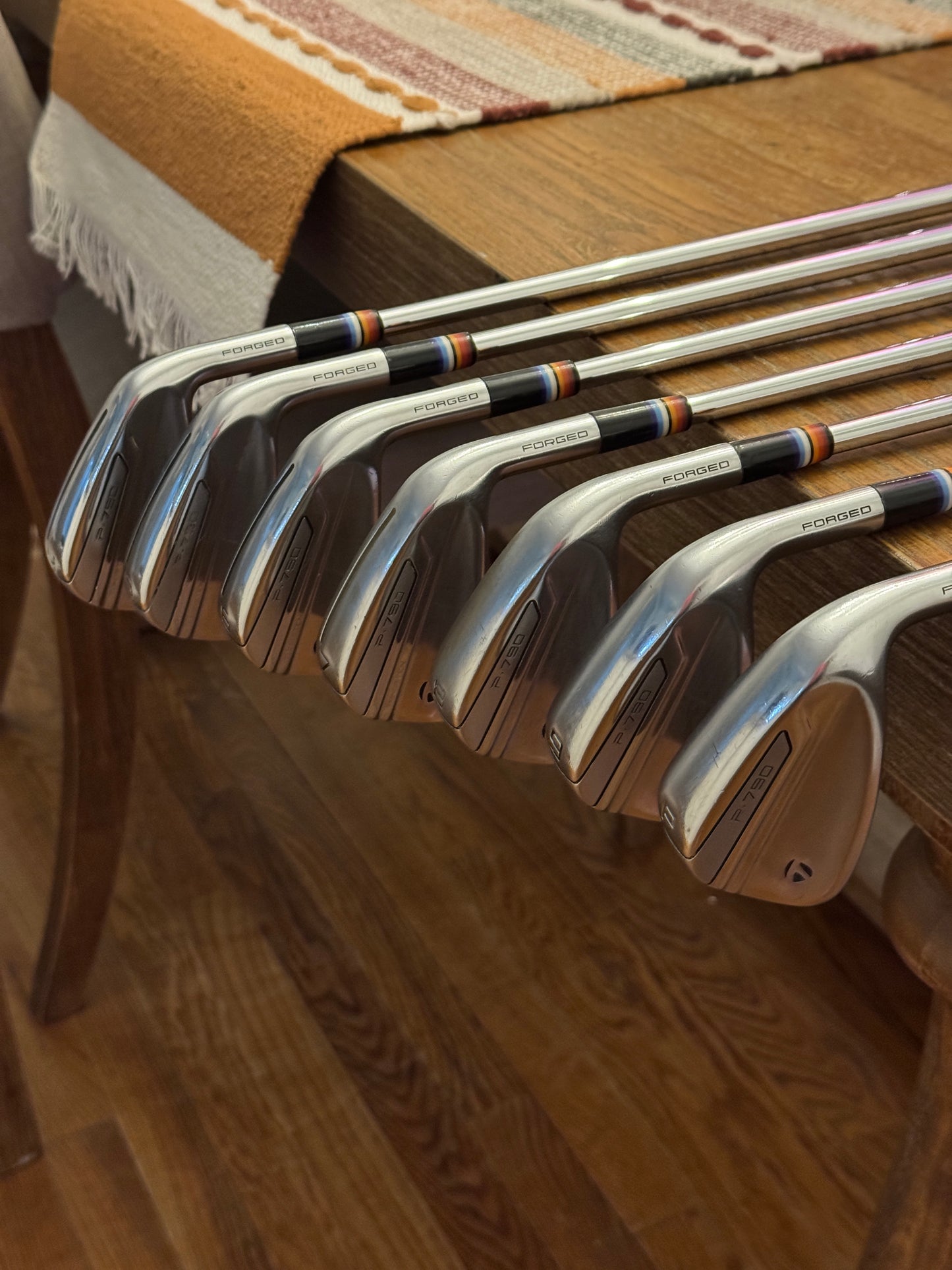 Taylormade P790 Iron Set (4-PW) / Project X 6.0 shafts Stiff