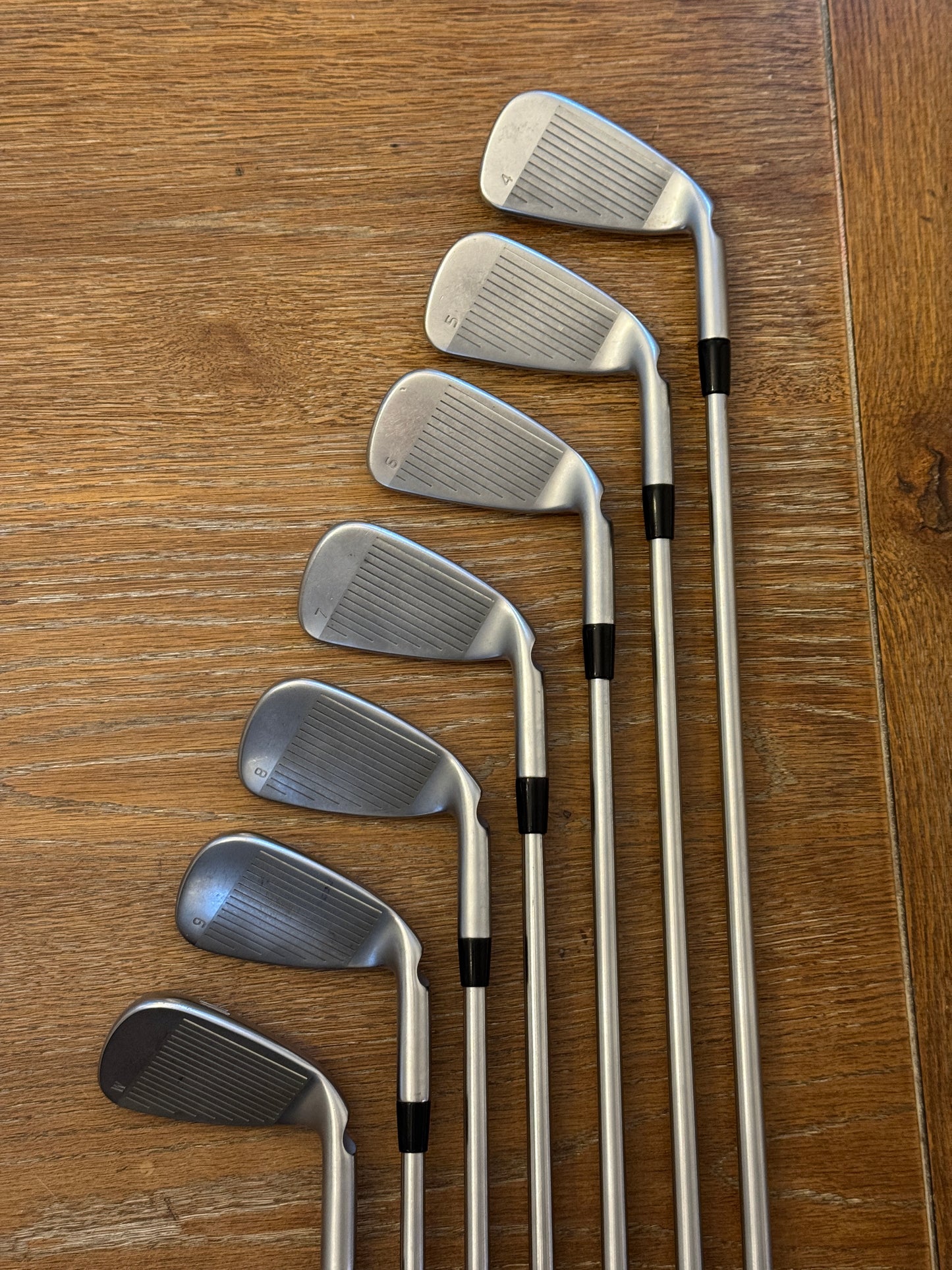 Ping G425 LH Iron Set (4-PW) / Project X LS 6.5 125g shafts (xtra stiff)