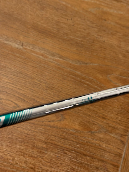 *BRAND NEW* Mizuno JPX 925 Hot Metal 4-iron / N.S. Pro 950 GH S shaft (stiff)