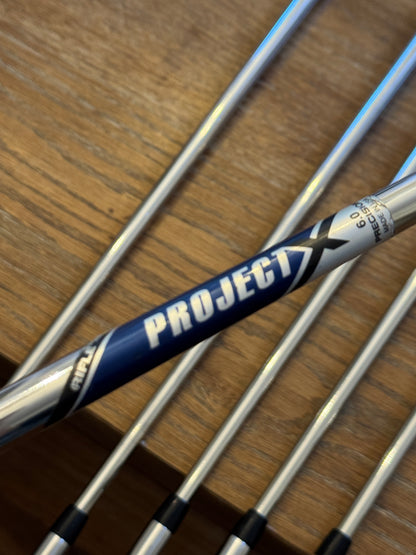 Titleist T100 Iron Set (4-PW) / Project X 6.0 shafts Stiff