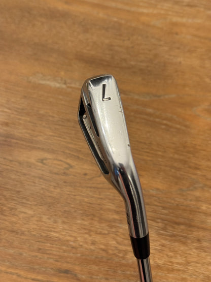 Titleist 714 AP2 7-iron / Dynamic Gold X100 shaft (xtra stiff)