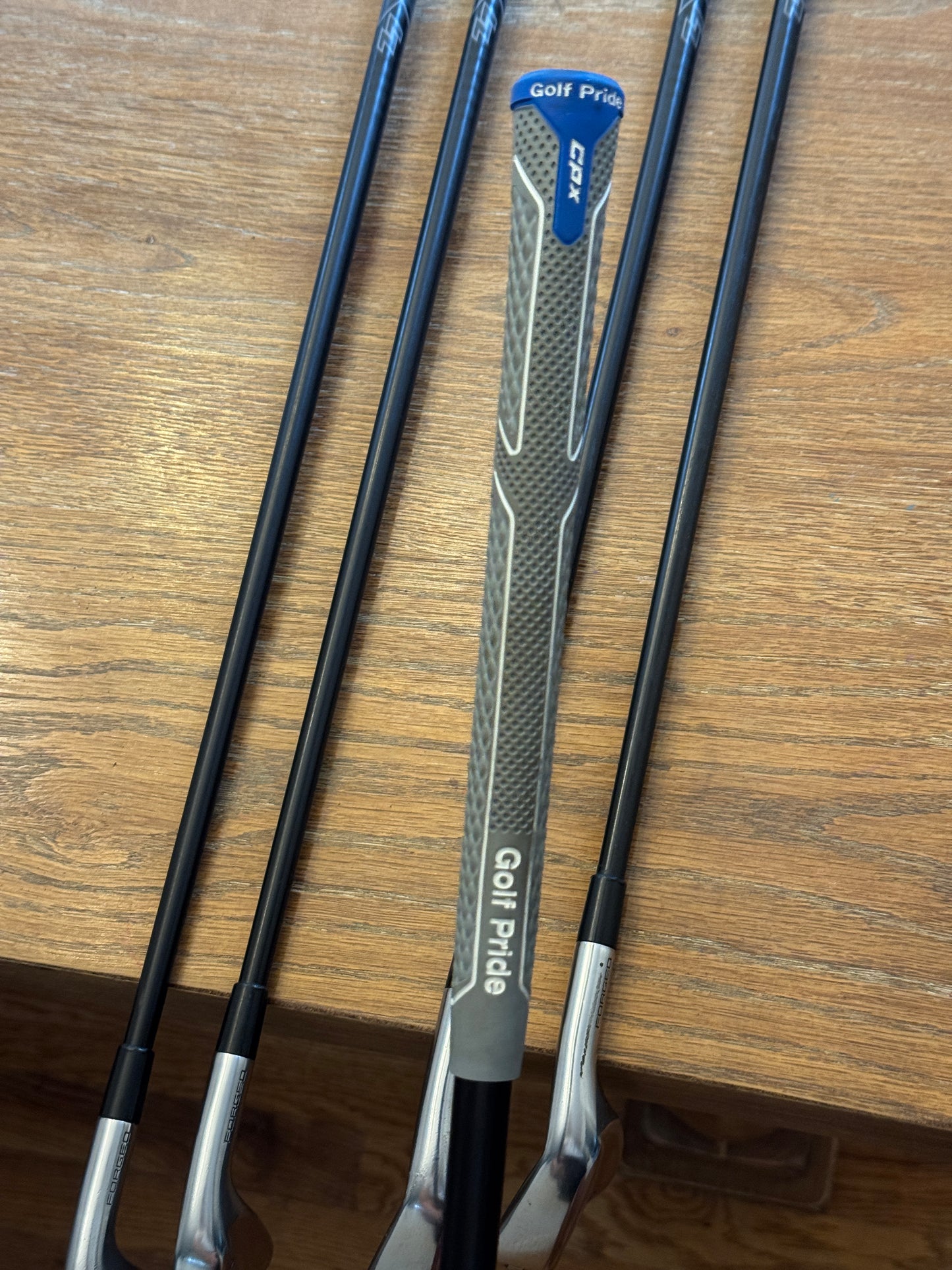 Taylormade P770 Iron Set (4-PW) / Project X LZ 5.5 shafts (stiff)