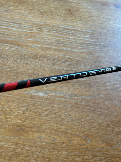 Taylormade Stealth 3-hybrid (19°) / Fujikura Ventus 7-S shaft (stiff)
