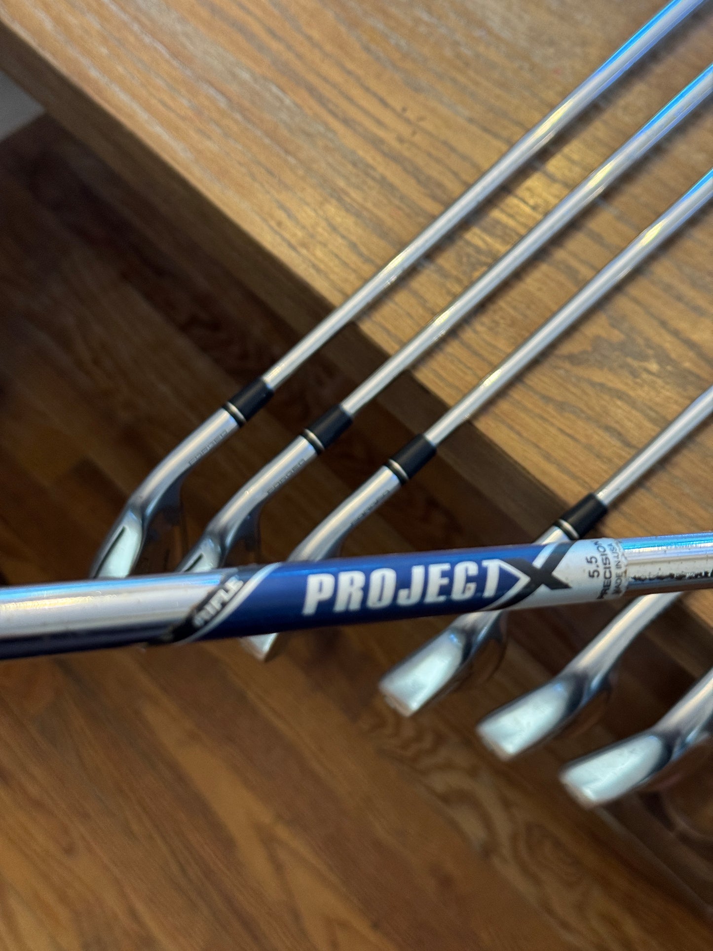 Taylormade P790 Iron Set (4-PW) / Project X 5.5 shafts (regular+)