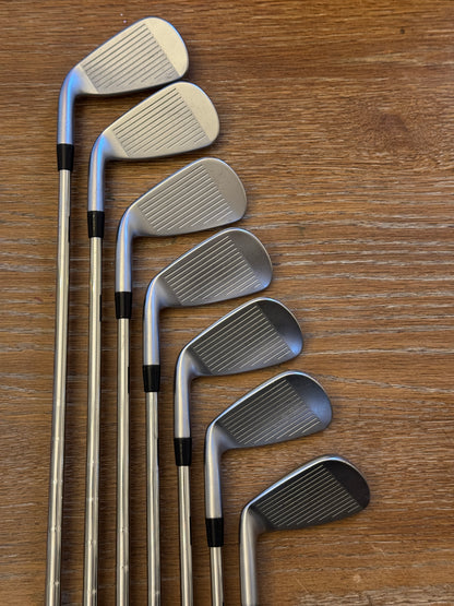 Mizuno JPX 925 Hot Metal Iron Set +1” (4-PW) / KBS Tour 120 S shafts (stiff)