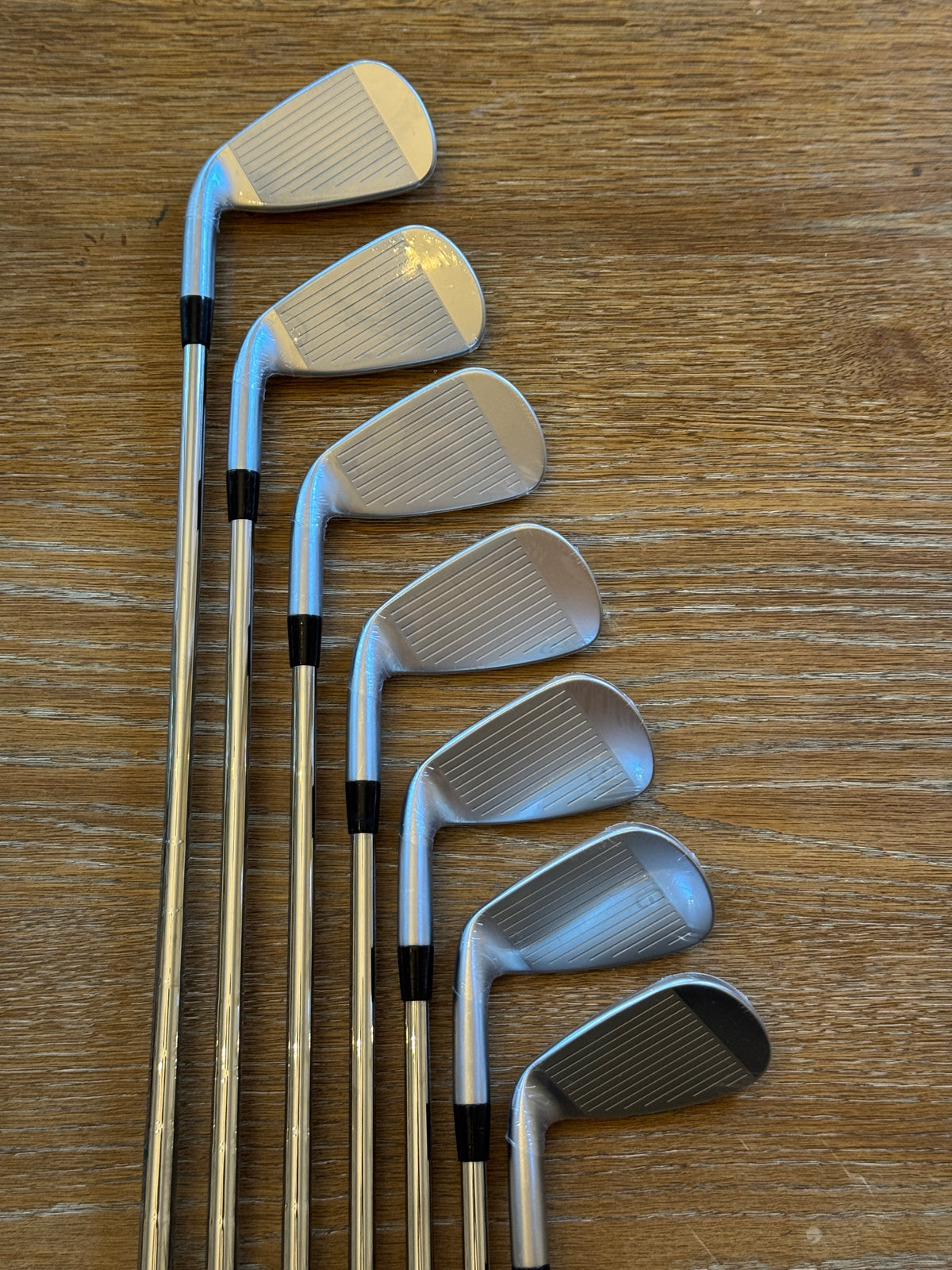 *BRAND NEW* Mizuno JPX 925 Hot Metal Iron Set (5-GW) / N.S. Pro 950 GH Neo S shafts (stiff)