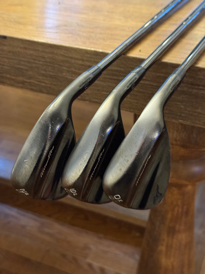 Mizuno Pro T-1 Black Wedge Set (52°, 56°, 60°)