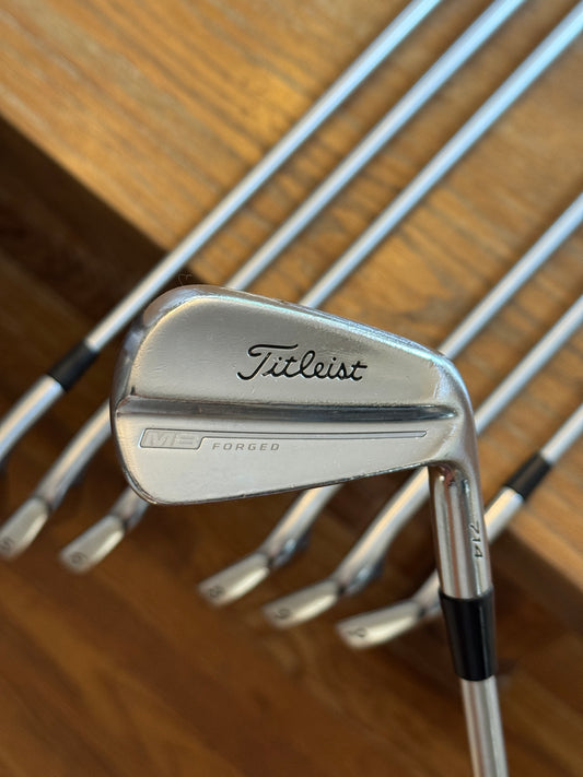 Titleist 714 MB Iron Set (4-PW) / KBS Tour C-Taper Lite 105 R shafts (regular)