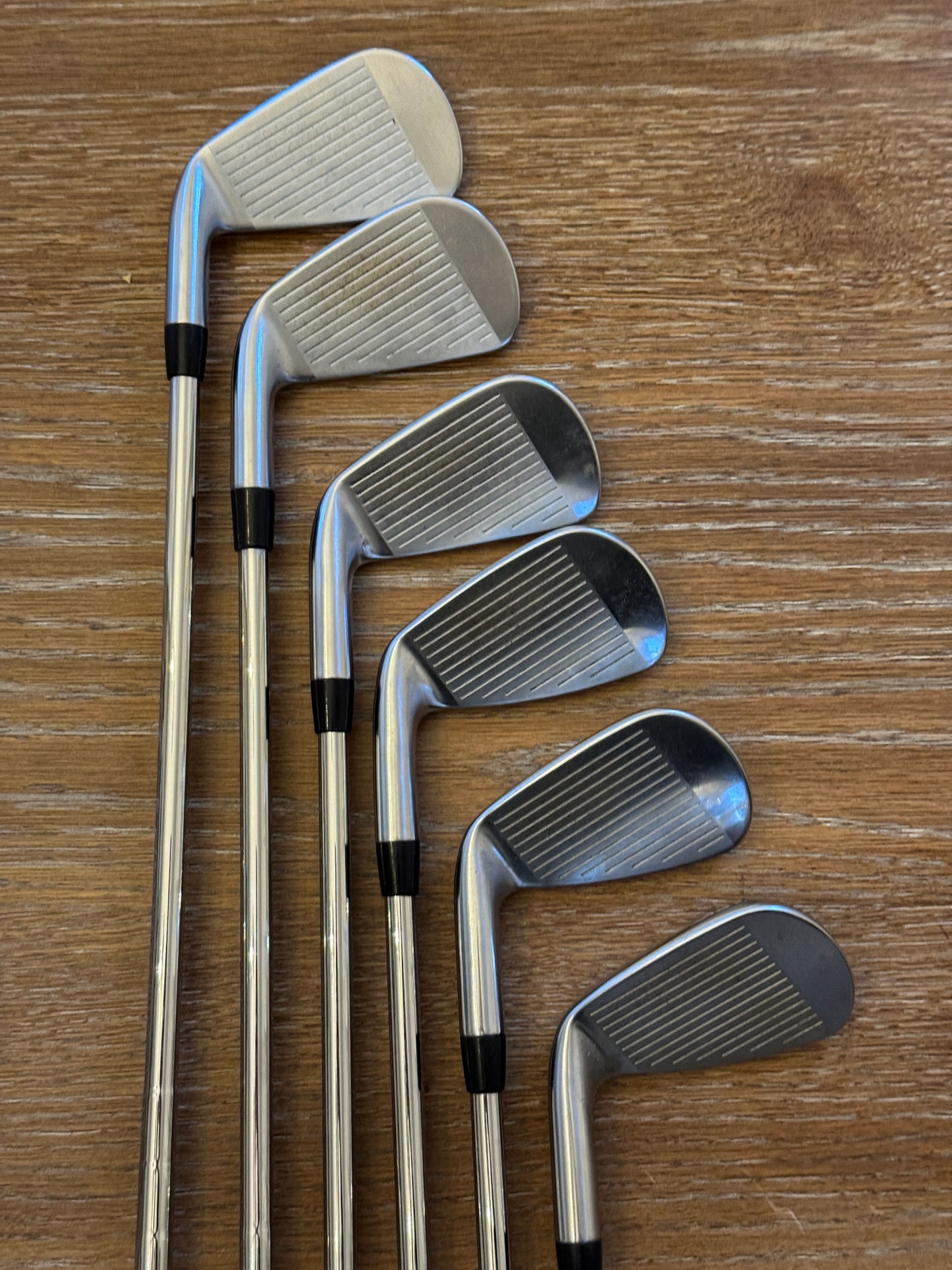 Titleist T200 Iron Set (5-PW) / N.S. Pro 850 shafts Regular