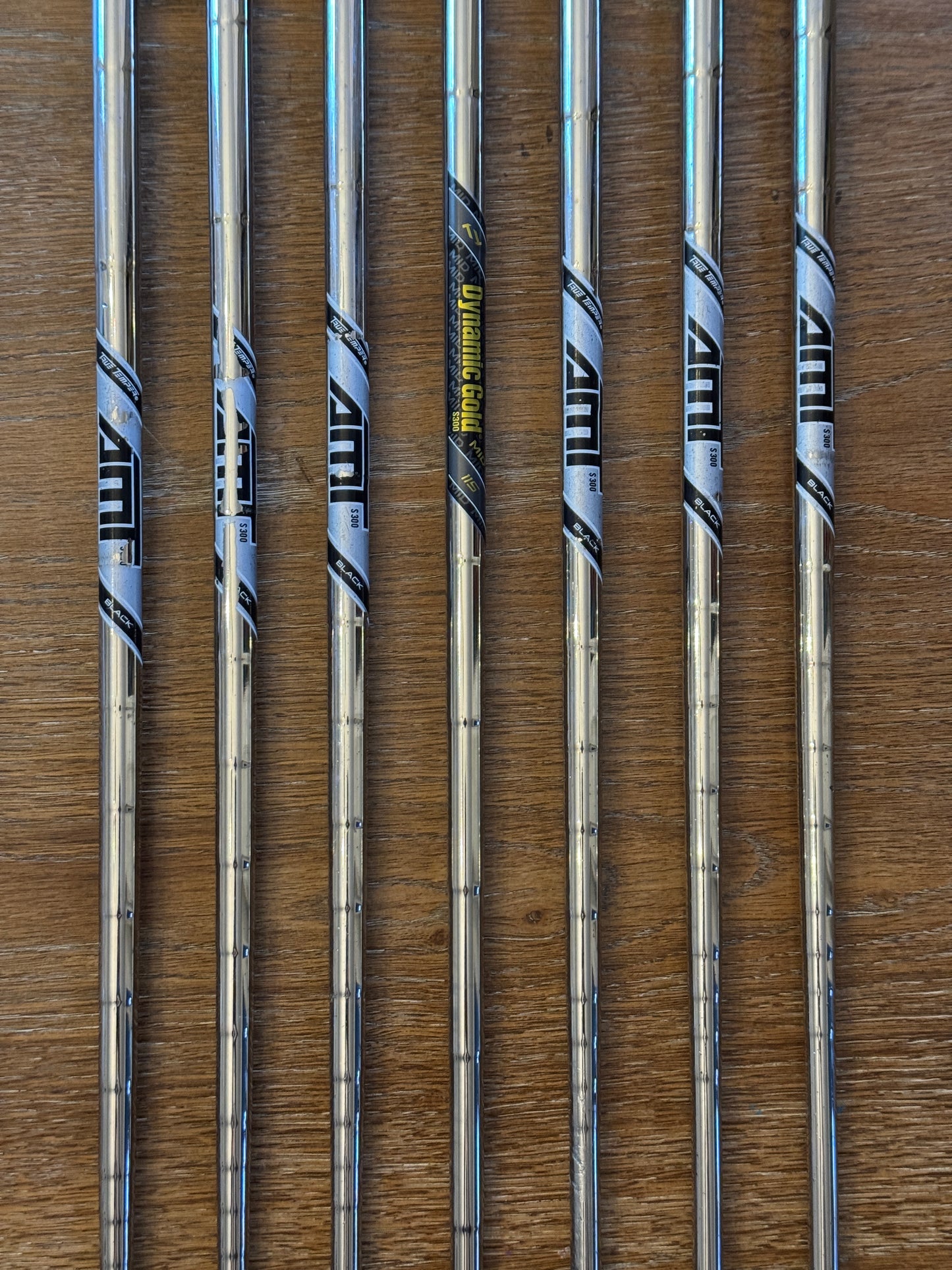 Titleist 718 AP2 Iron Set (4-PW) / AMT Black S300 shafts (stiff)