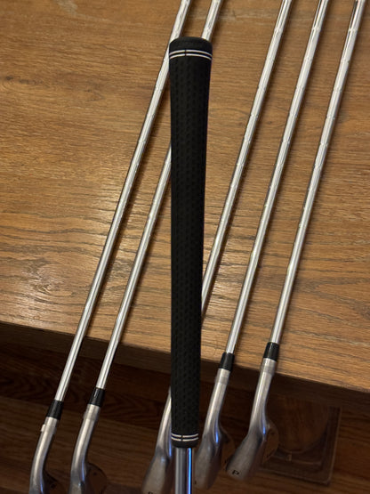 Sub70 699 Iron Set (5-PW) / KBS TOUR Lite S shafts (stiff)