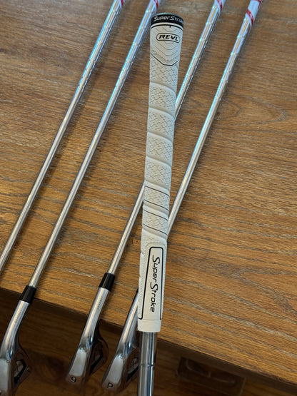 Titleist 718 AP3 Iron Set (6-PW) / AMT Red R300 shafts (regular)