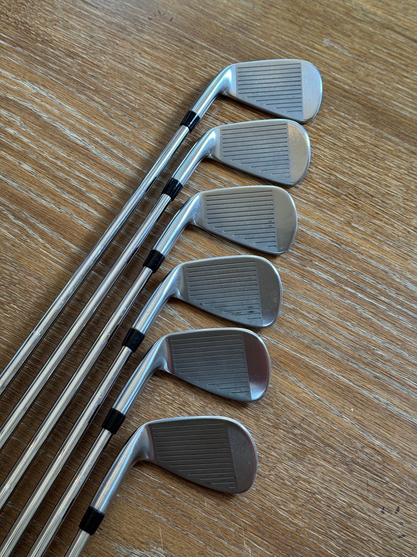 Mizuno Pro 223 Iron Set (5-PW) / Dynamic Gold 120 S300 shafts (stiff)