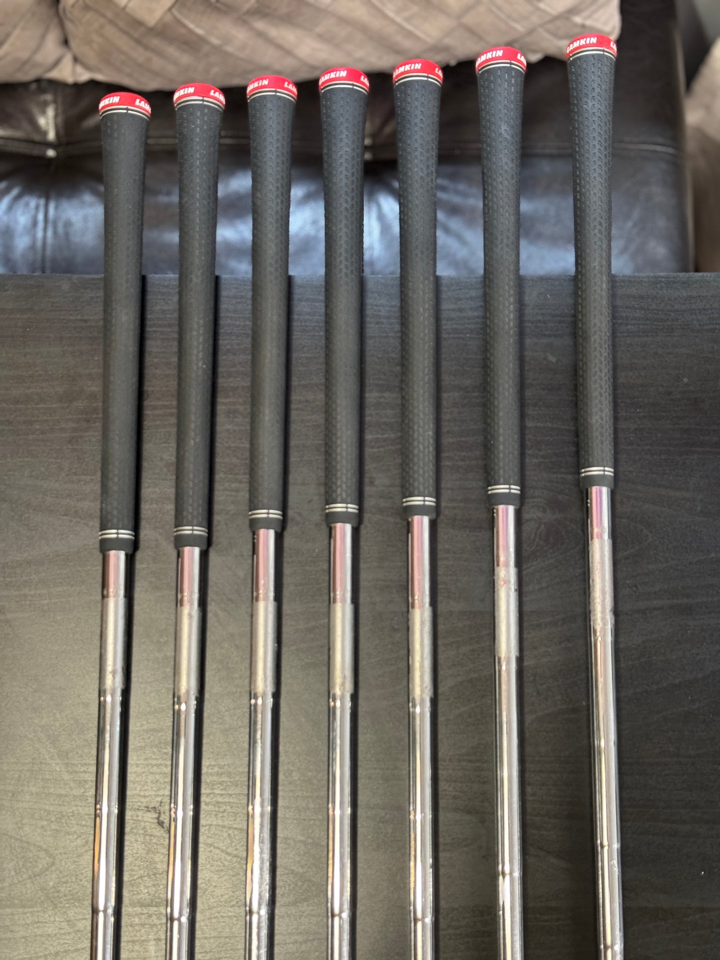 Taylormade P790 Iron Set (4-PW) / KBS Tour 110R shafts Regular