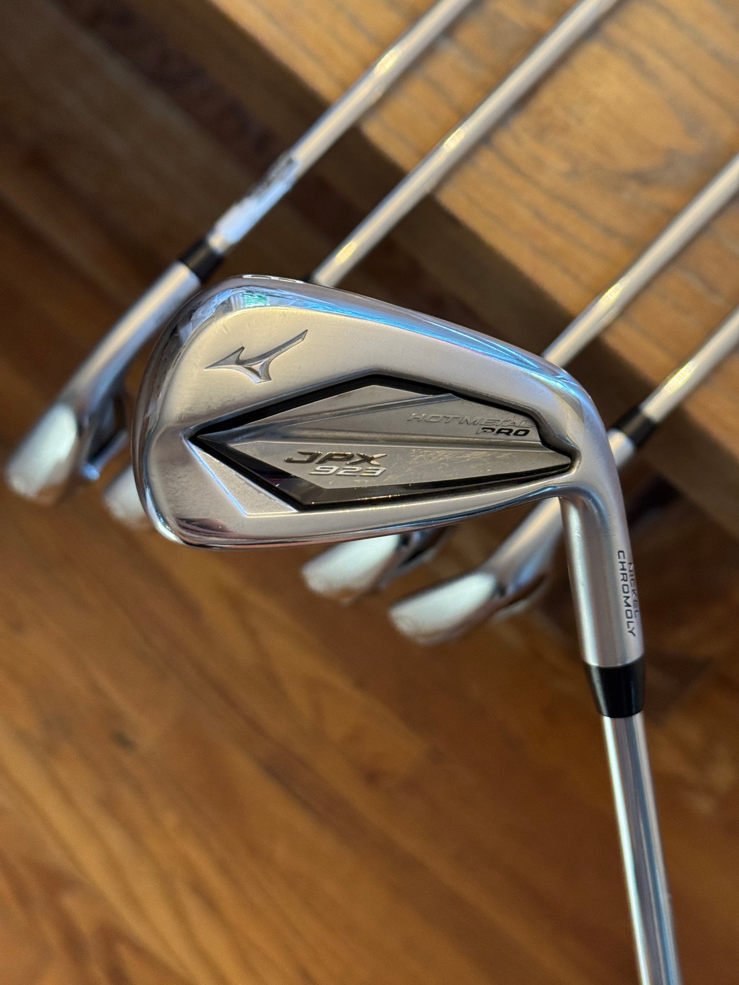Mizuno JPX 923 Hot Metal Pro Iron Set (6-PW) / Project X LZ 5.5 115g shafts (regular +)