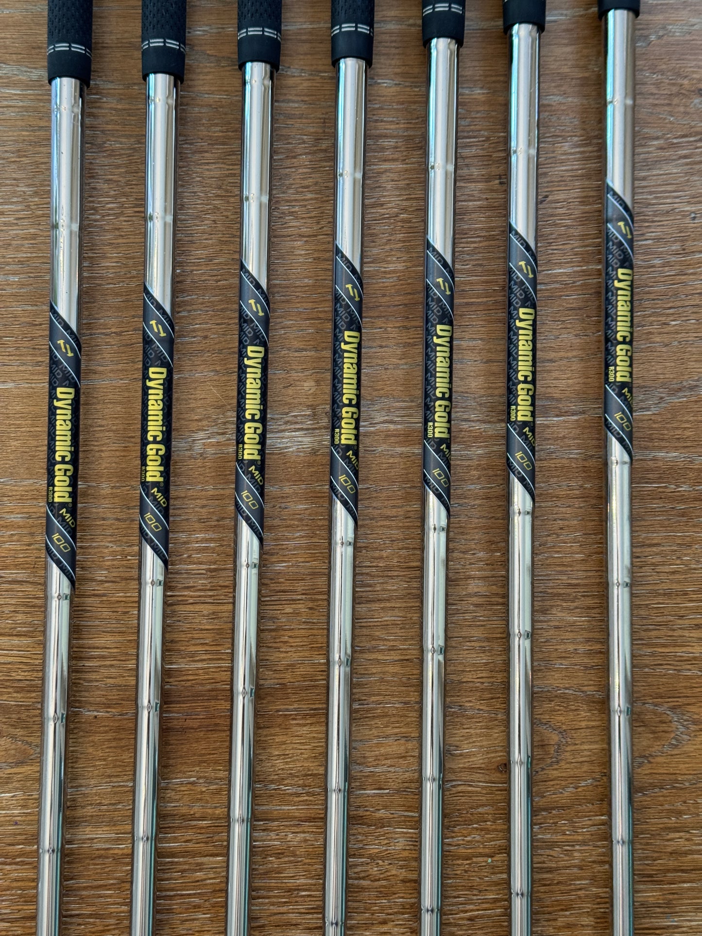Ping i530 Iron Set (4-PW) / Dynamic Gold MID R300 shafts (regular)