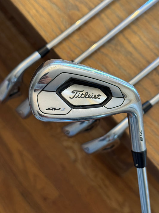 Titleist 718 AP3 Iron Set (6-PW) / AMT Red R300 shafts (regular)