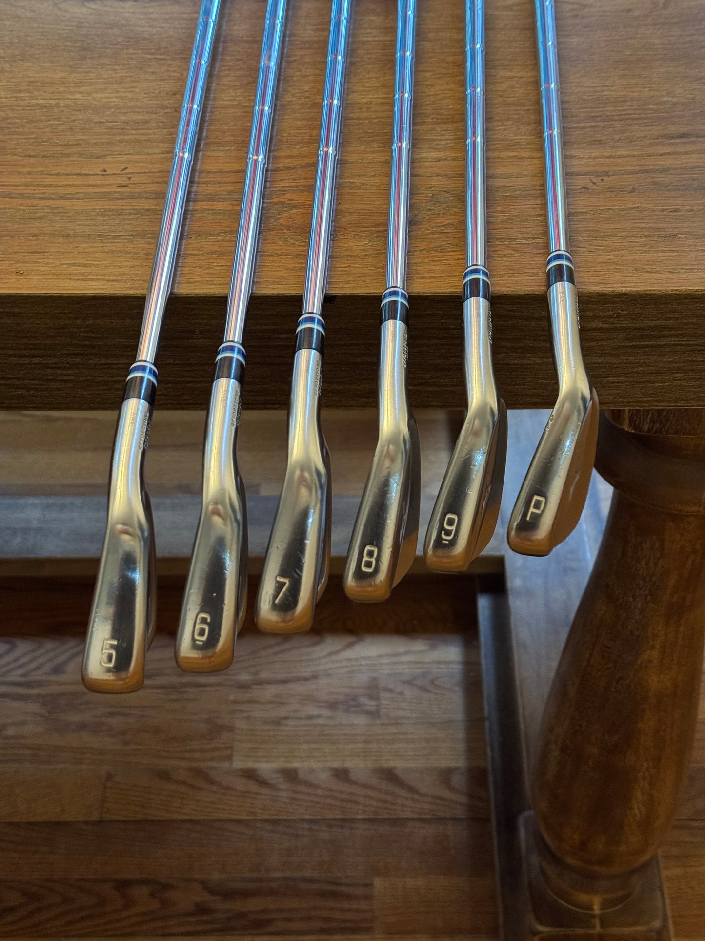Mizuno Pro 243 / 241 Combo Iron Set (5-PW) / Dynamic Gold X100 shafts (xtra stiff)