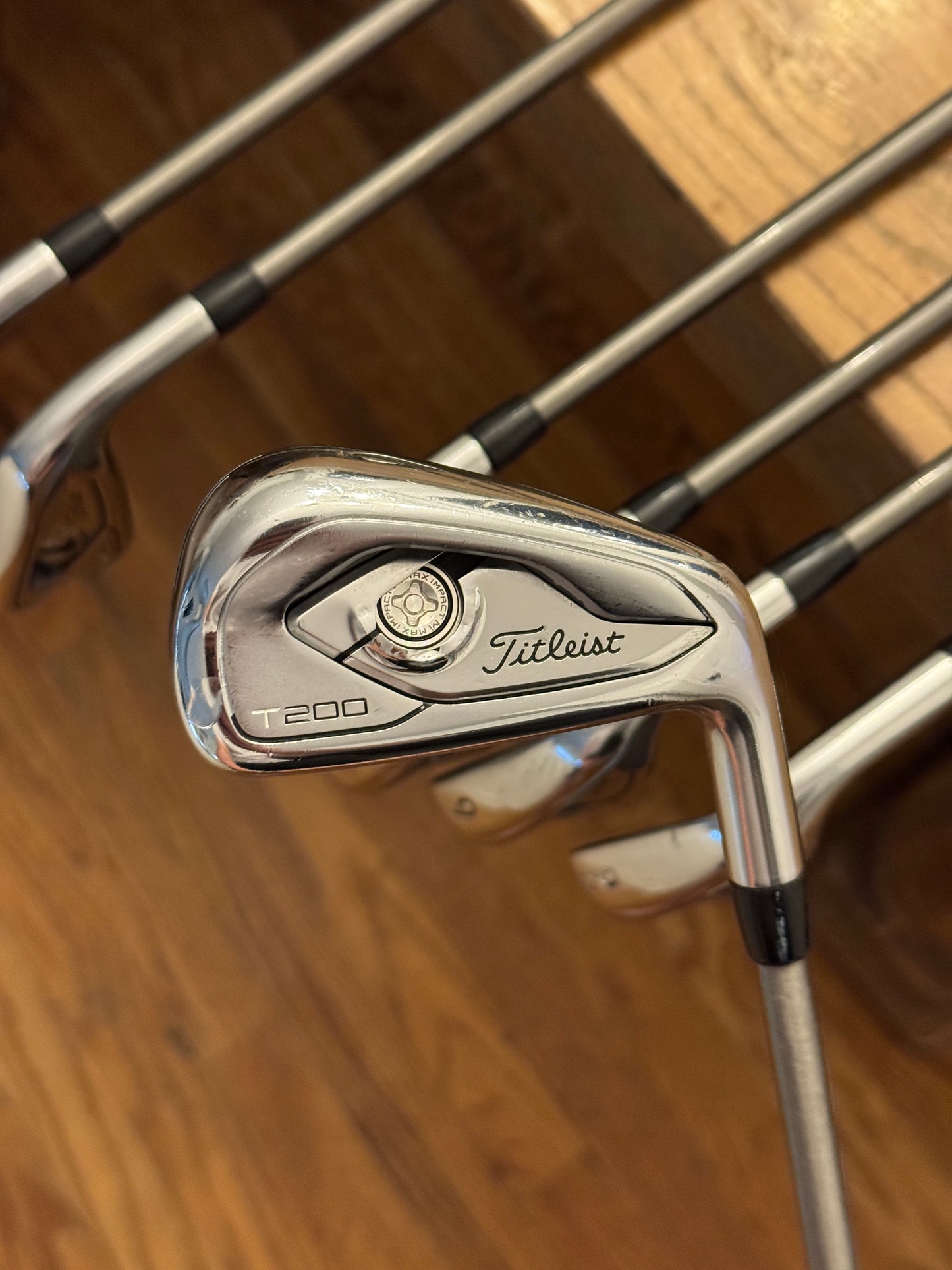 Titleist T200 ‘19 Iron Set (4-PW) / Steelfiber fc80 f3 shafts (regular)