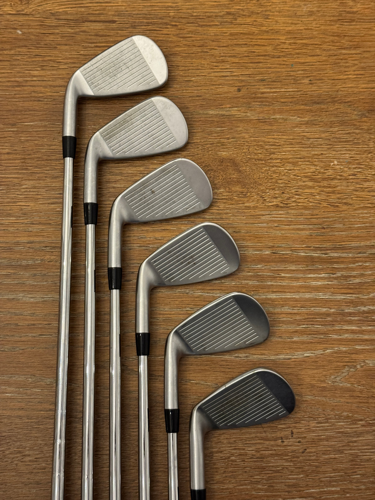 Mizuno JPX 925 Hot Metal Pro (5-PW) / Dynamic Gold 105 S300 shafts (stiff)