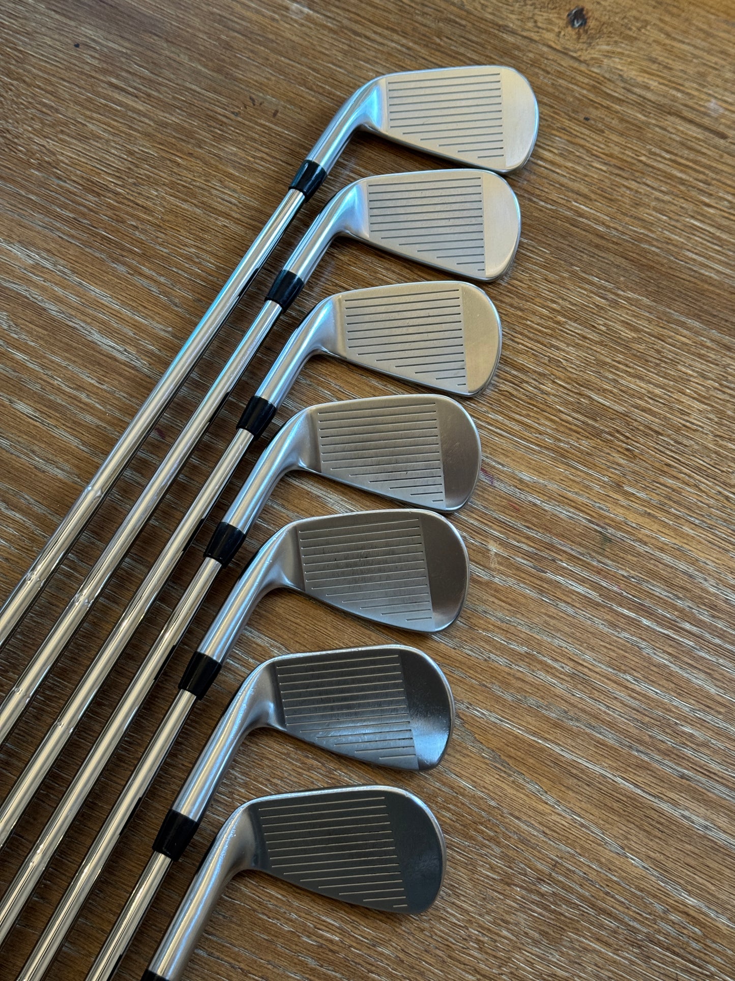 Titleist T100S / 620 MB Combo Iron Set (4-PW) / Dynamic Gold X100 shafts (xtra stiff)
