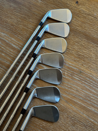 Titleist T100S / 620 MB Combo Iron Set (4-PW) / Dynamic Gold X100 shafts (xtra stiff)